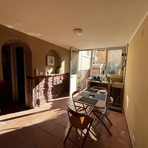 Rising Sun - With Private Bathrooms , Catania Italia